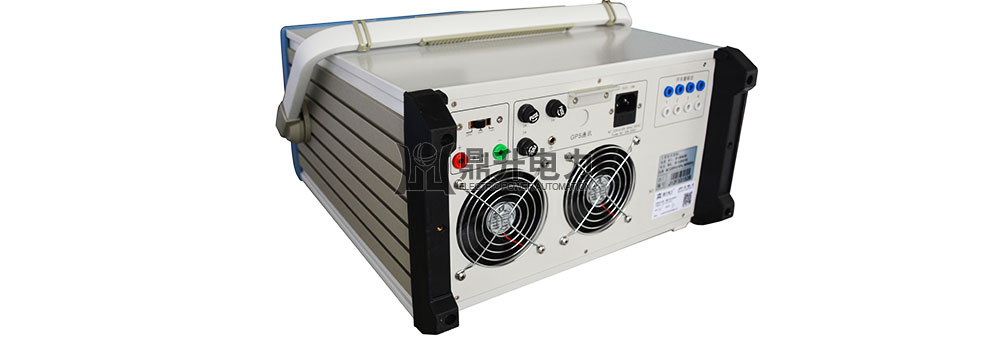 六相微機繼電保護測試儀背面