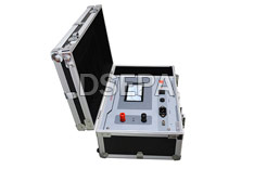 避雷器放電計數(shù)器測試儀側(cè)面