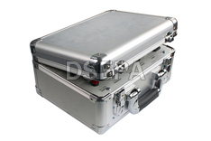 可調(diào)高壓數(shù)字兆歐表側面